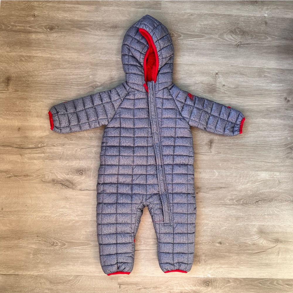 Snow suit for infant